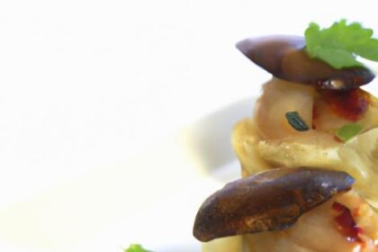 Steaming Secrets: Exploring Cantonese Savory Snack Delights