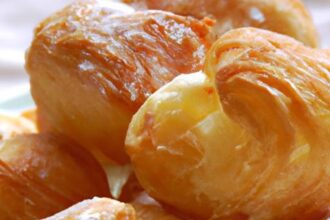 Golden Delights: Crispy-Fluffy Puff Puffs for Breakfast Bliss