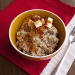Warm Up Your Mornings with Cinnamon Quinoa Porridge Delight