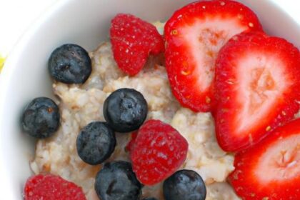 Steel-Cut Oats with Fresh Berries: A Wholesome Morning Boost